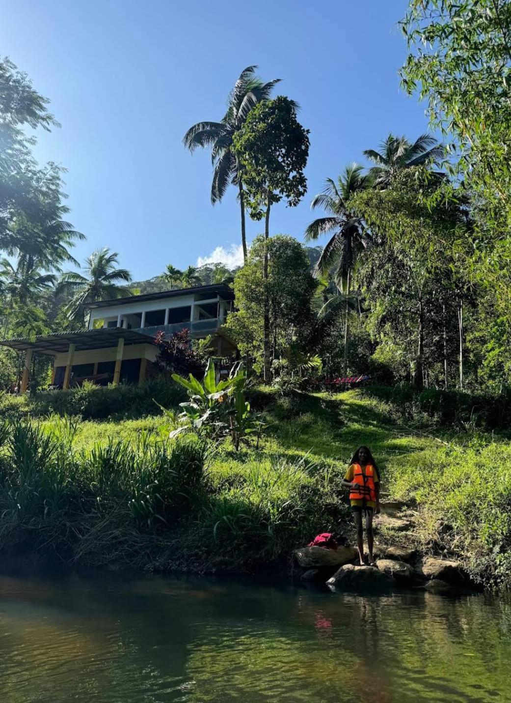 Sinharaja Vini Villa Deniyaya Exterior foto